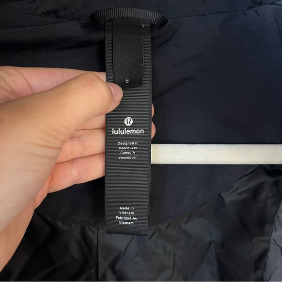 Lululemon Always Effortless Jacket Black - Picture 9 of 14